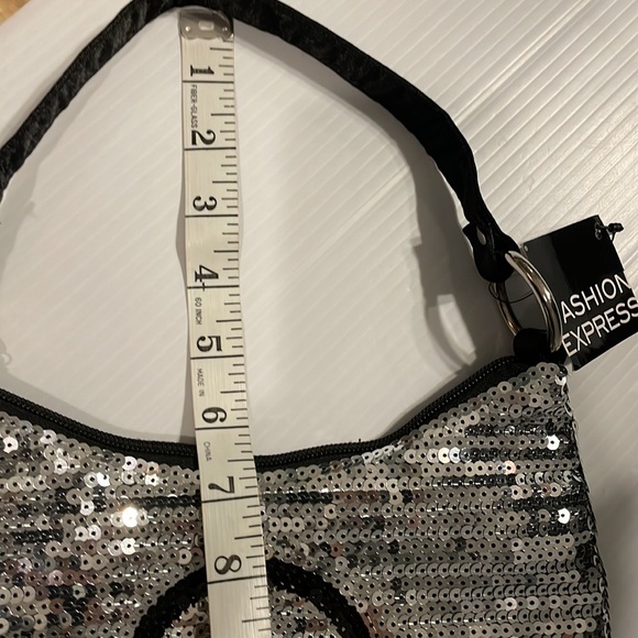 💥💥NWT Fashion Express Silver Sequin w/Black Sequin Peace Sign Shoulder Handbag - Picture 8 of 12